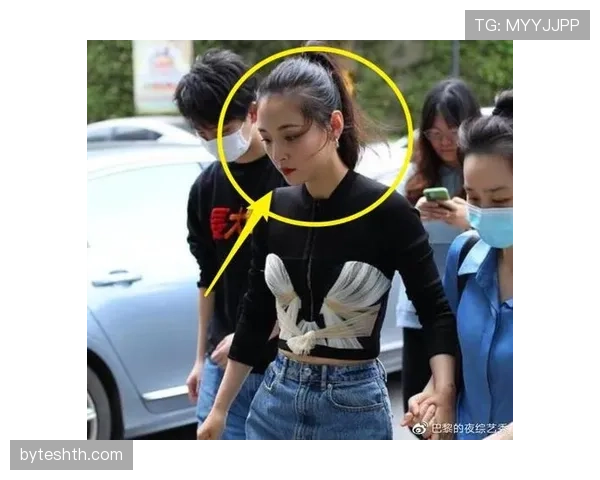 吴柳芳退役后直播跳舞，这反差谁看了不愣一下？